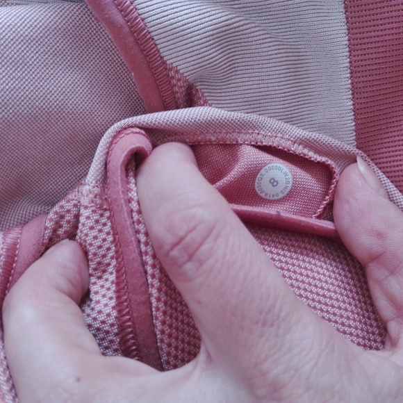 Lululemon nude sports bra size 8 - Picture 3 of 3